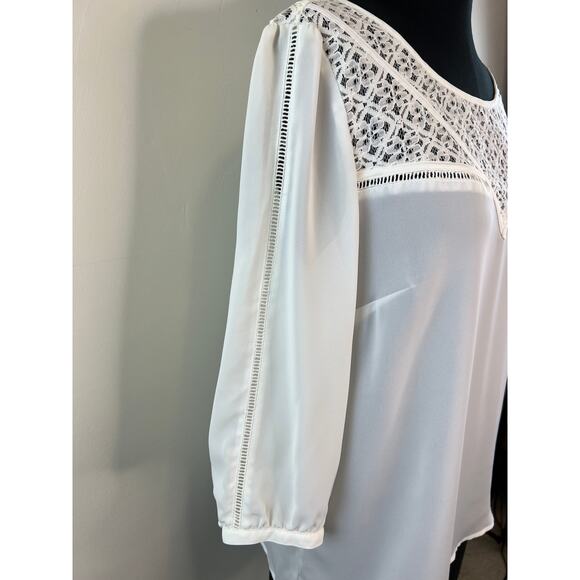 LC Lauren Conrad White Long Sleeve Lace Yoke Laser Cut Women's Blouse Size M - Picture 3 of 9